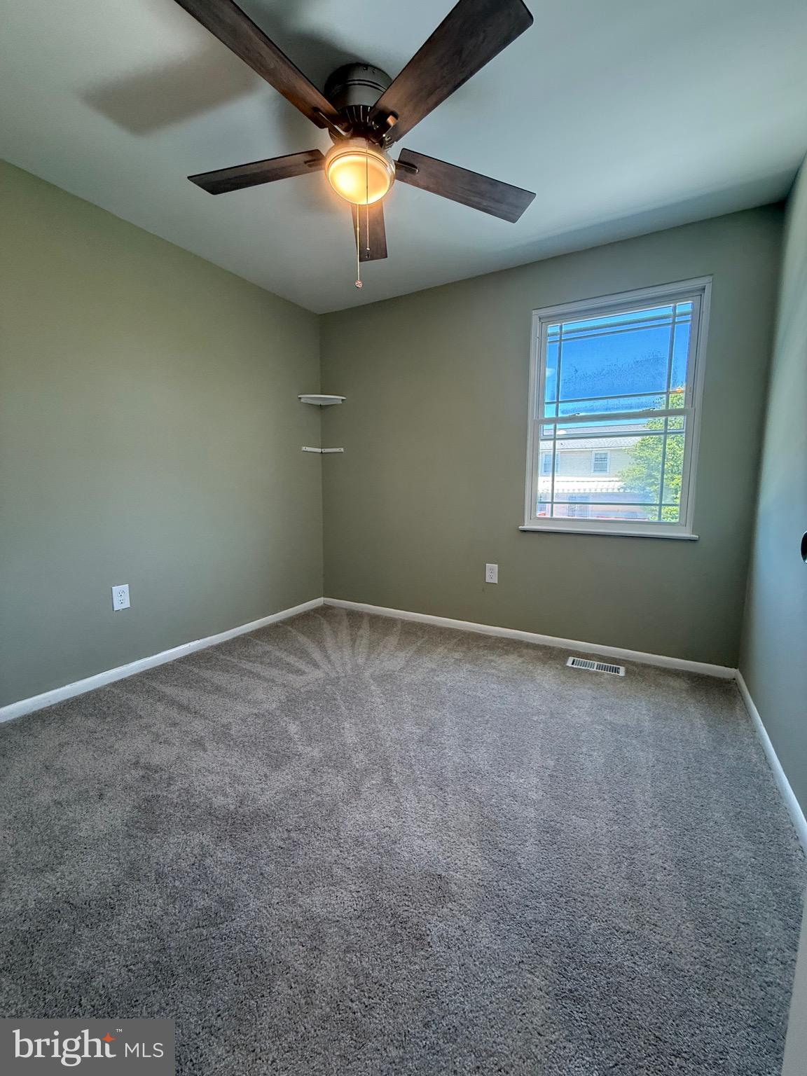4834 Vicky Road Baltimore, MD 21236 - Photo 13 of 39