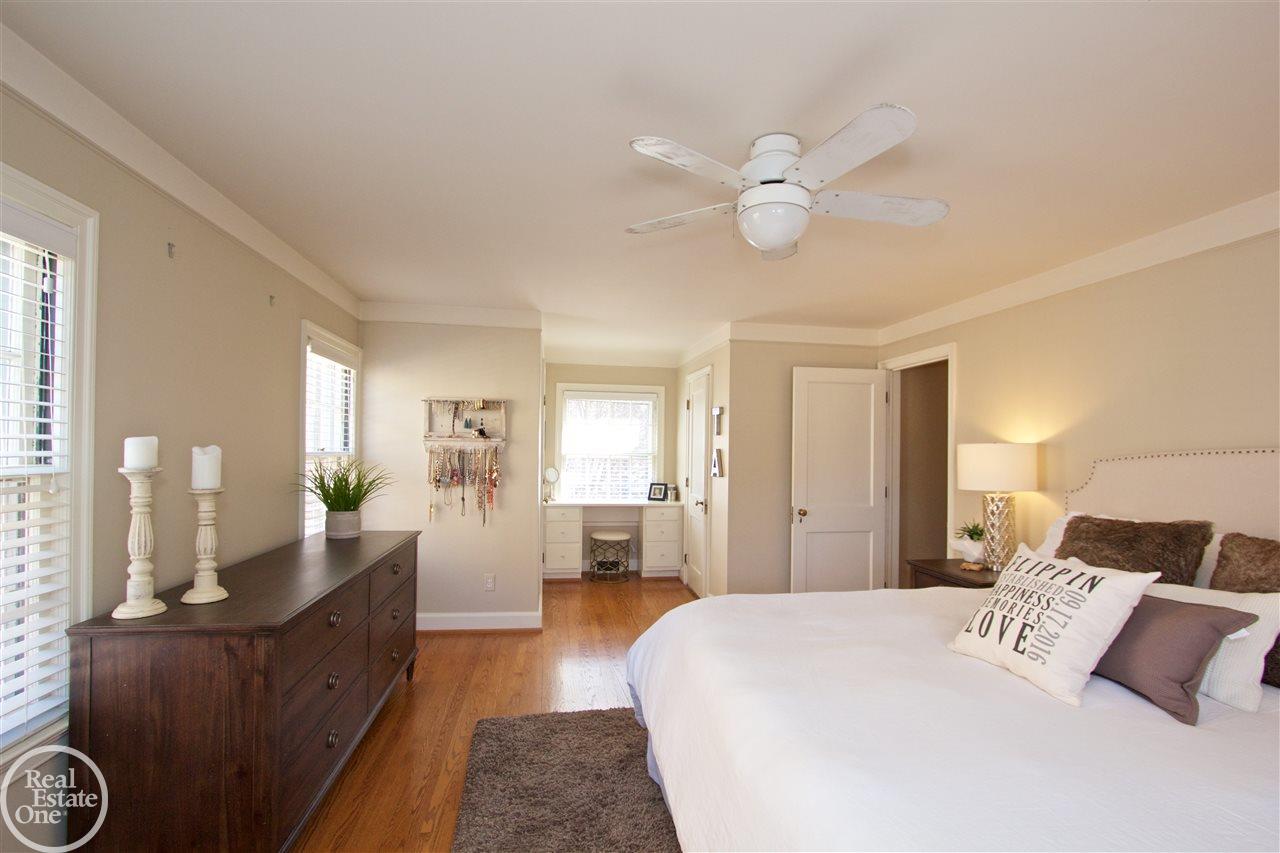 1147 Harvard Road Grosse Pointe, MI 48230 - Photo 10 of 48 31342989-9.JPG