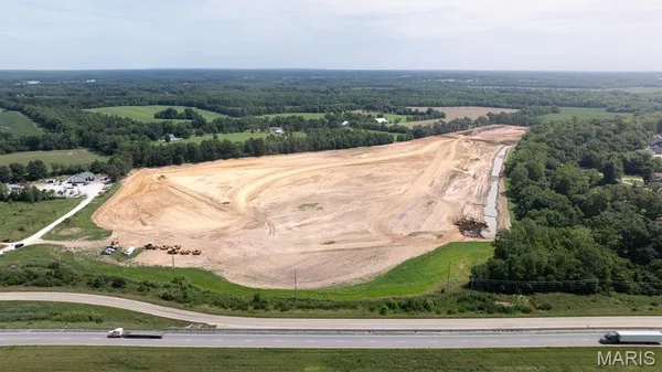 $725,000 | 0 East Outer Road Highway, Troy, MO 63379