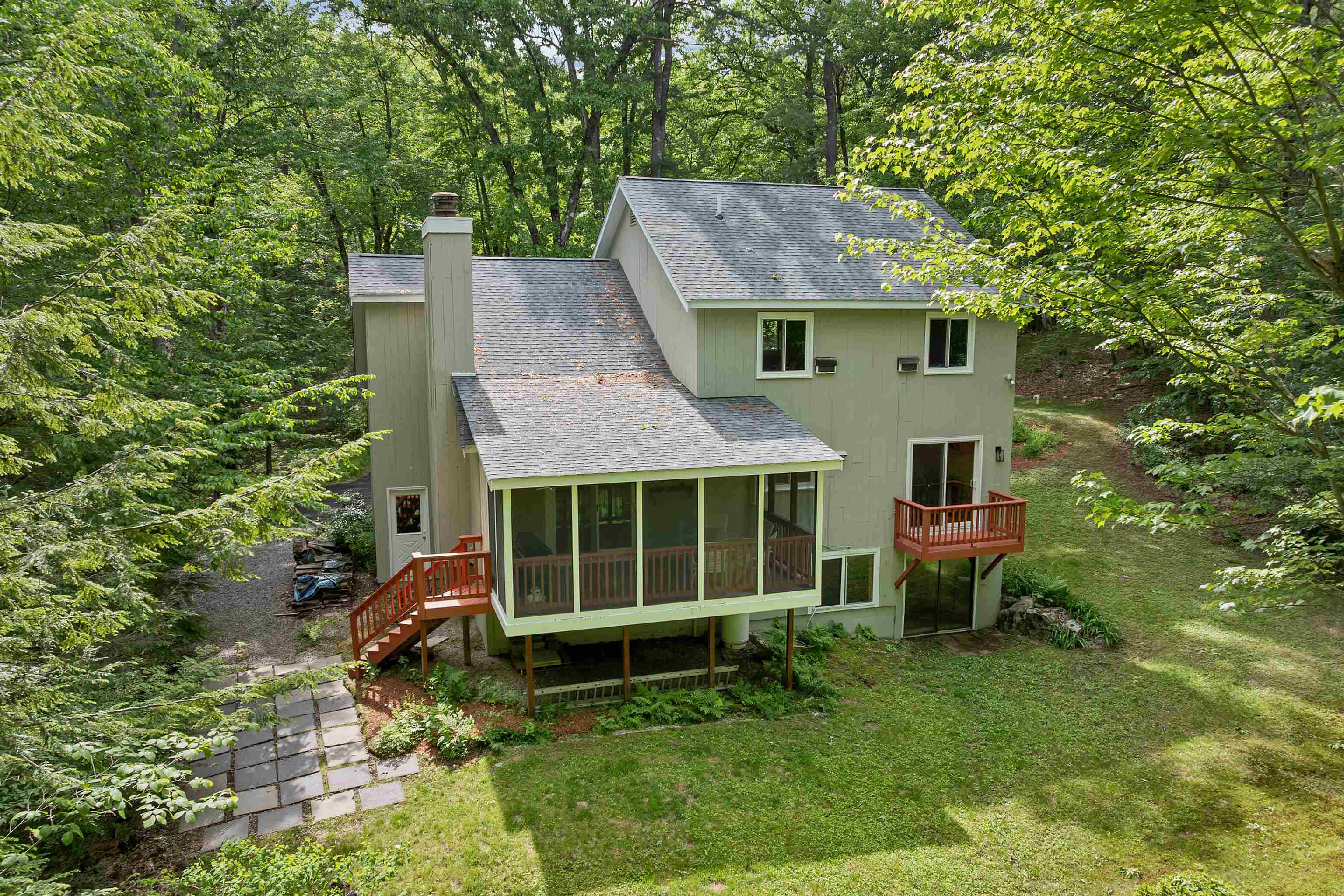 208 Liberty Hill Road Bedford, NH 03110 - Photo 2 of 29