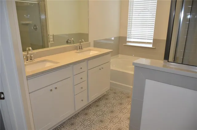 $1,950 | 343 Auburn Valley Way, Auburn, GA 30011