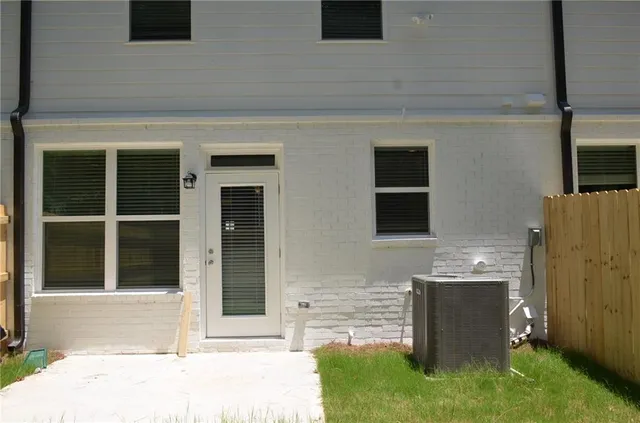 $1,950 | 343 Auburn Valley Way, Auburn, GA 30011