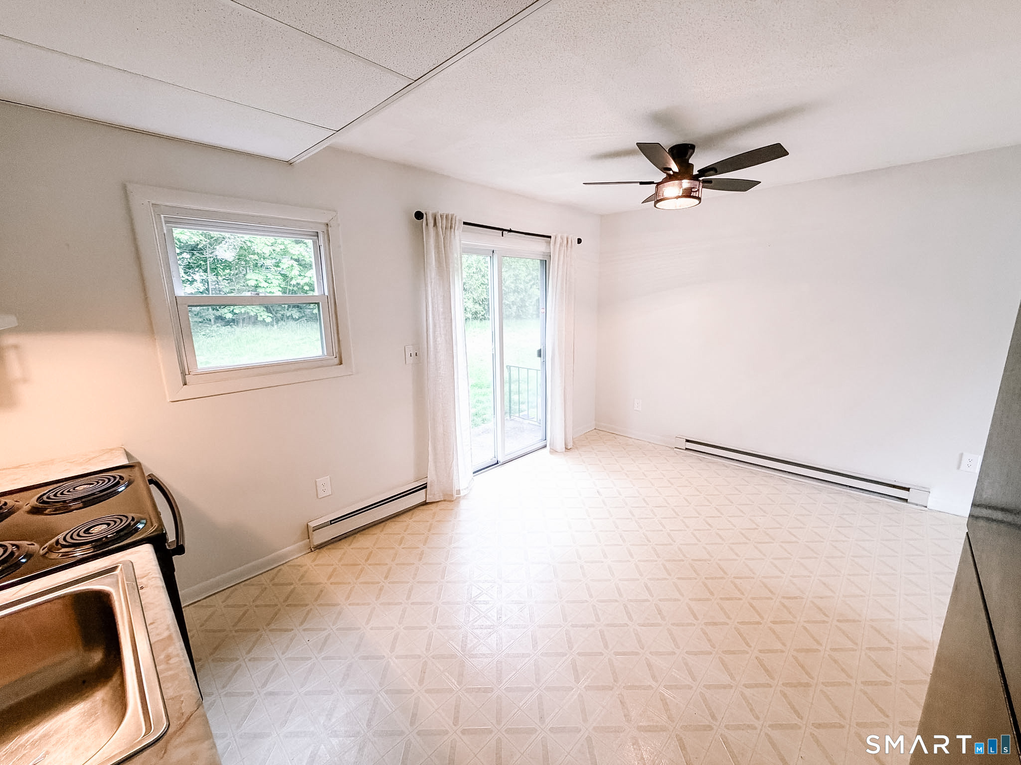 96 Canterbury Road, Unit B Plainfield, CT 06374 - Photo 10 of 27