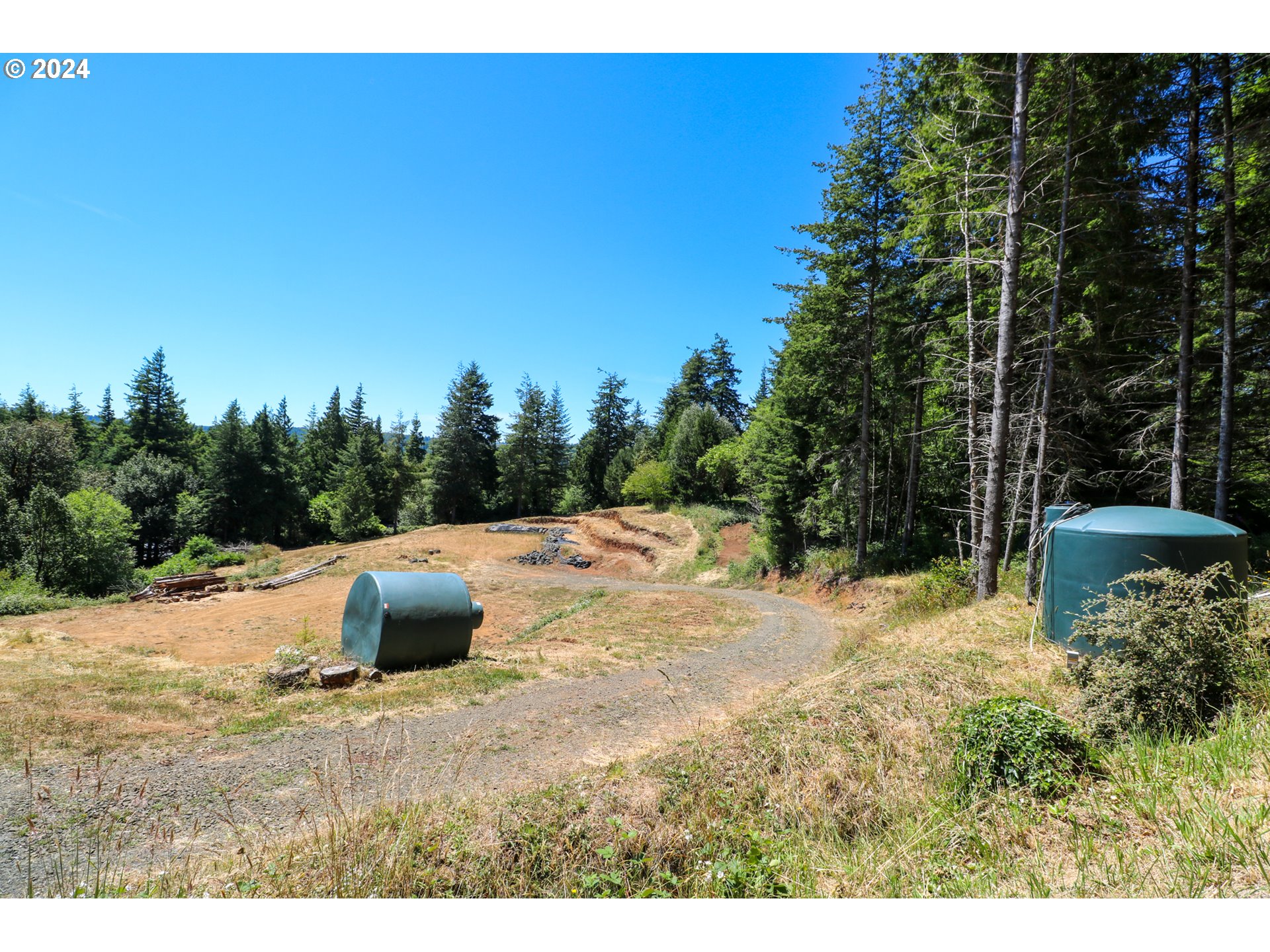 58682 Fernwood Road Coquille, OR 97423 - Photo 11 of 19 Gallery Image 11