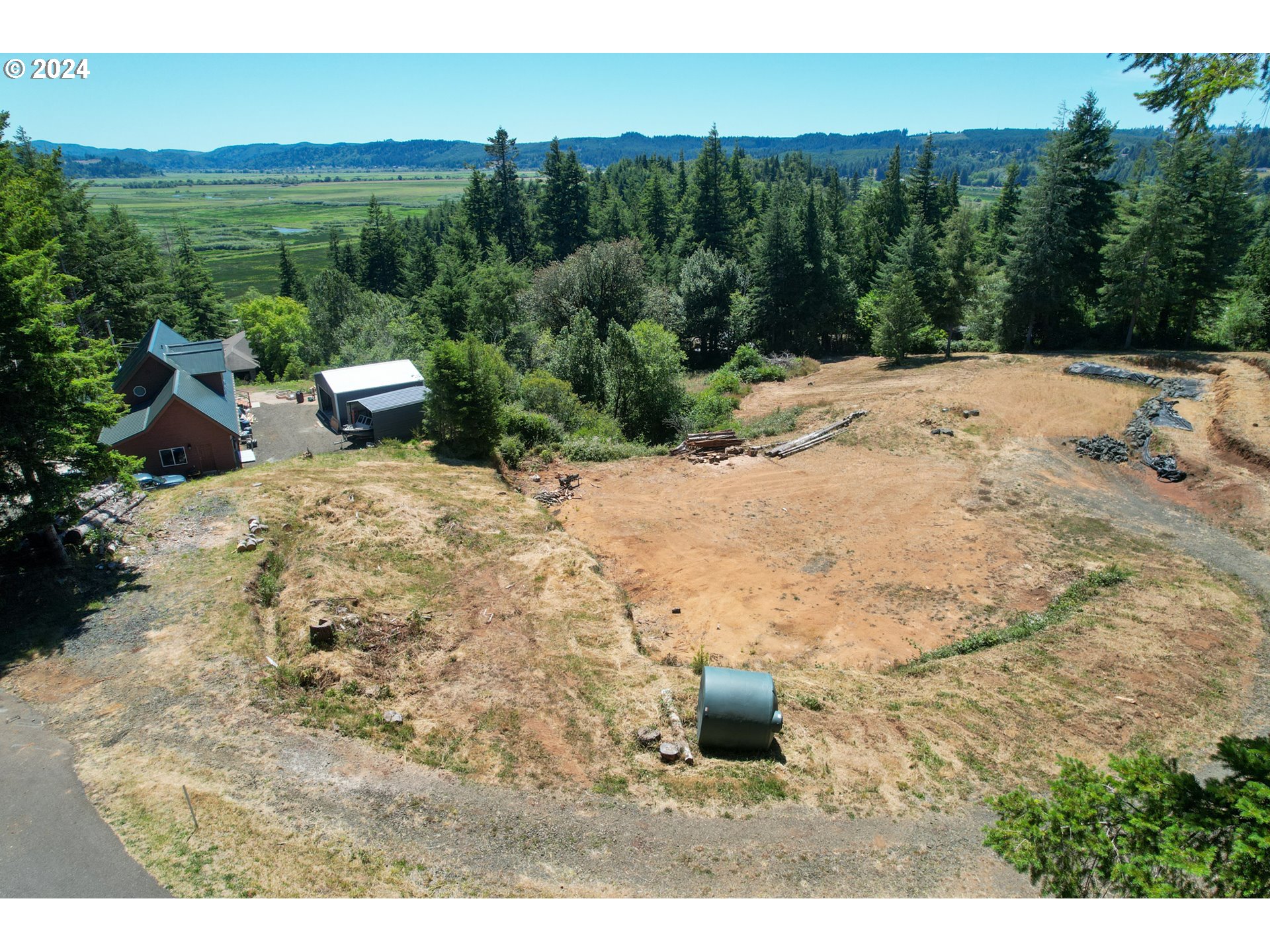 58682 Fernwood Road Coquille, OR 97423 - Photo 3 of 19 Gallery Image 3