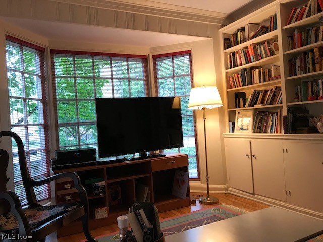 2708 East Overlook Road Cleveland, OH 44106 - Photo 18 of 34 Another view of Library/Den.