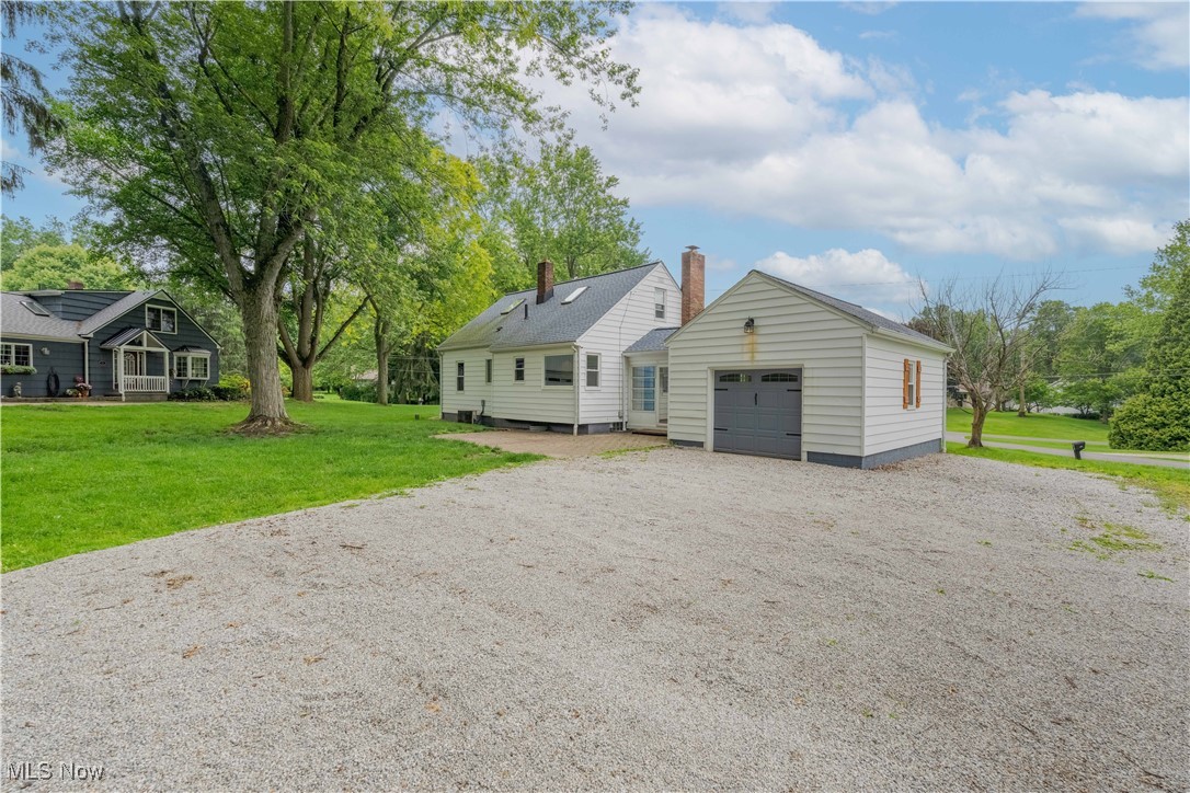5728 Dailey Road New Franklin, OH 44319 - Photo 3 of 33