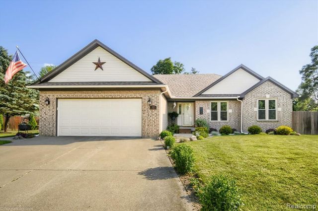 $352,500 | 12 Mill Creek Avenue, Lapeer, MI 48446