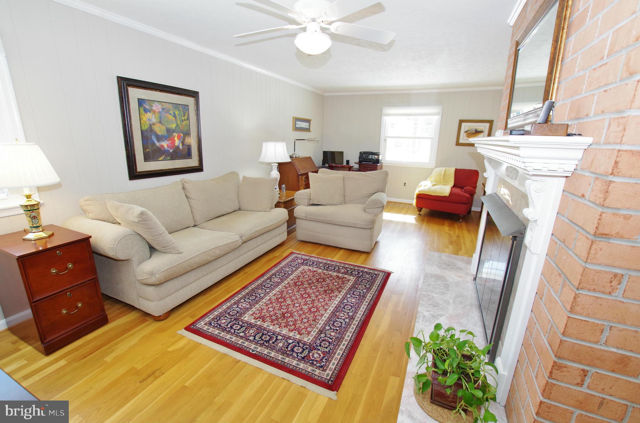 4121 Sir Walter Road Olney, MD 20832 - Photo 14 of 30 Cozy Family Room off Kitchen