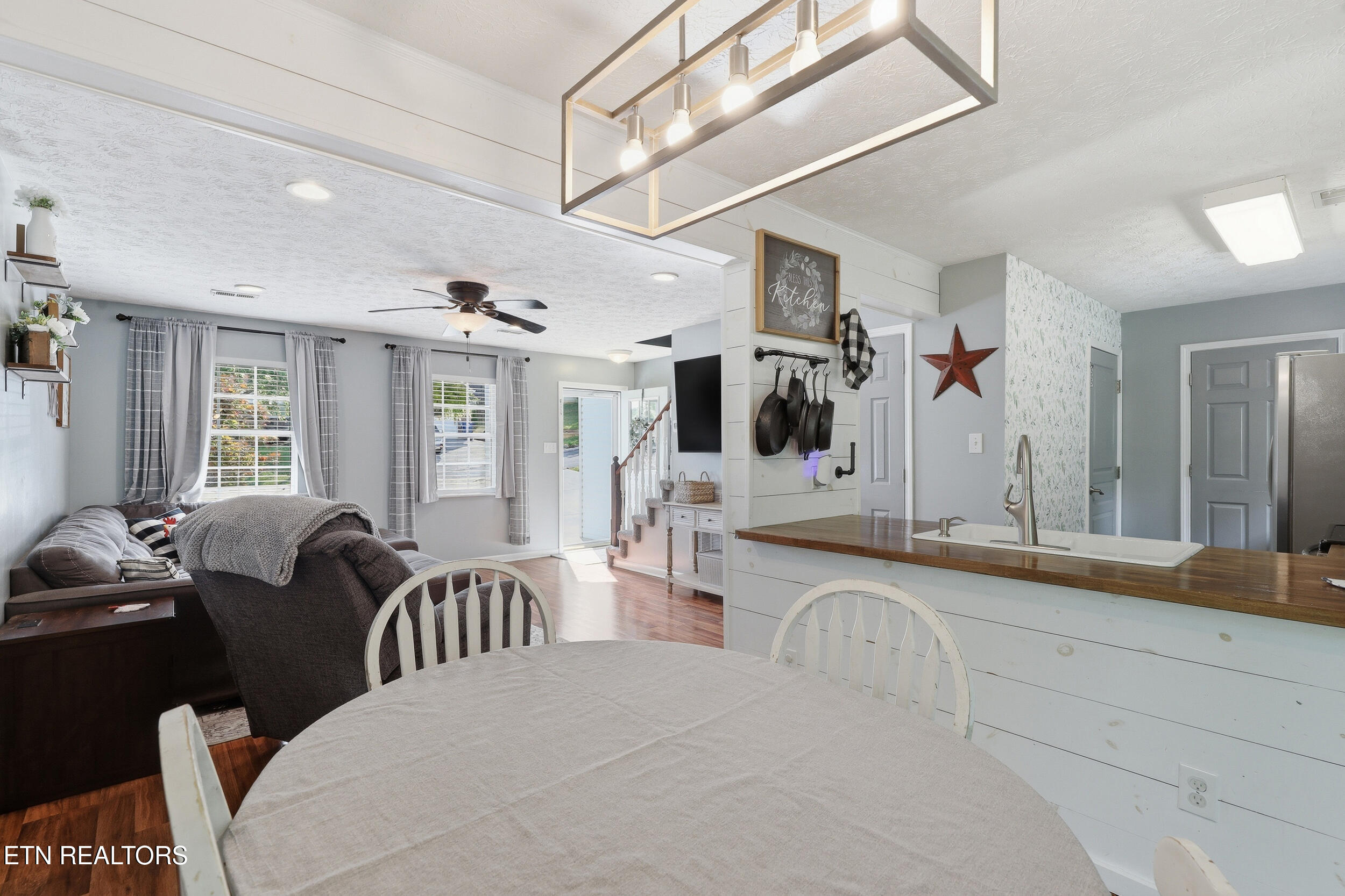 8258 Oak Terrace Lane Powell, TN 37849 - Photo 25 of 47 26_8258_oak_terrace_ln_0042
