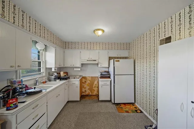 $199,999 | 11142 Spring Valley Road, Kansas City, MO 64134