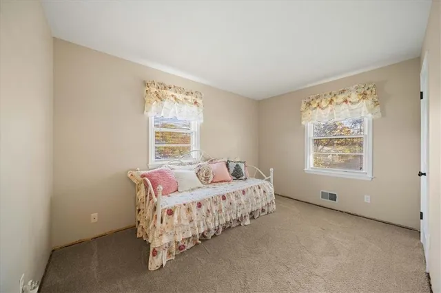 $199,999 | 11142 Spring Valley Road, Kansas City, MO 64134