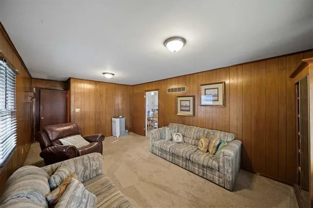 $199,999 | 11142 Spring Valley Road, Kansas City, MO 64134