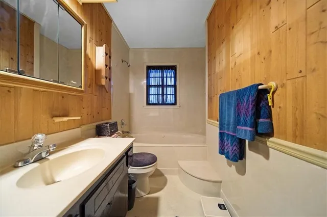 $199,999 | 11142 Spring Valley Road, Kansas City, MO 64134