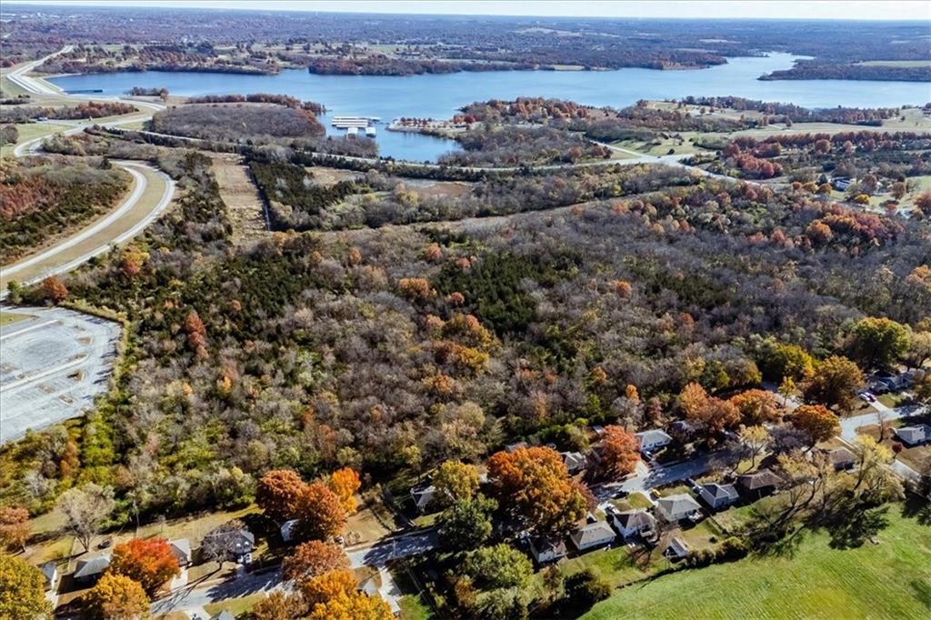 11142 Spring Valley Road Kansas City, MO 64134 - Photo 38 of 39