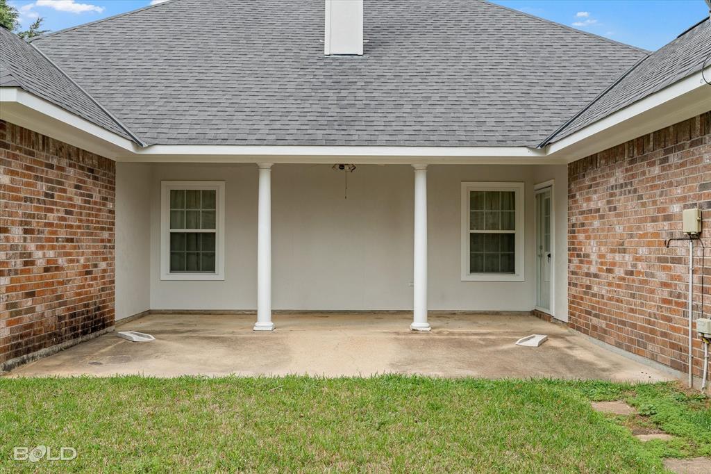 129 Wax Wing Drive Stonewall, LA 71078 - Photo 7 of 40 front view of a house