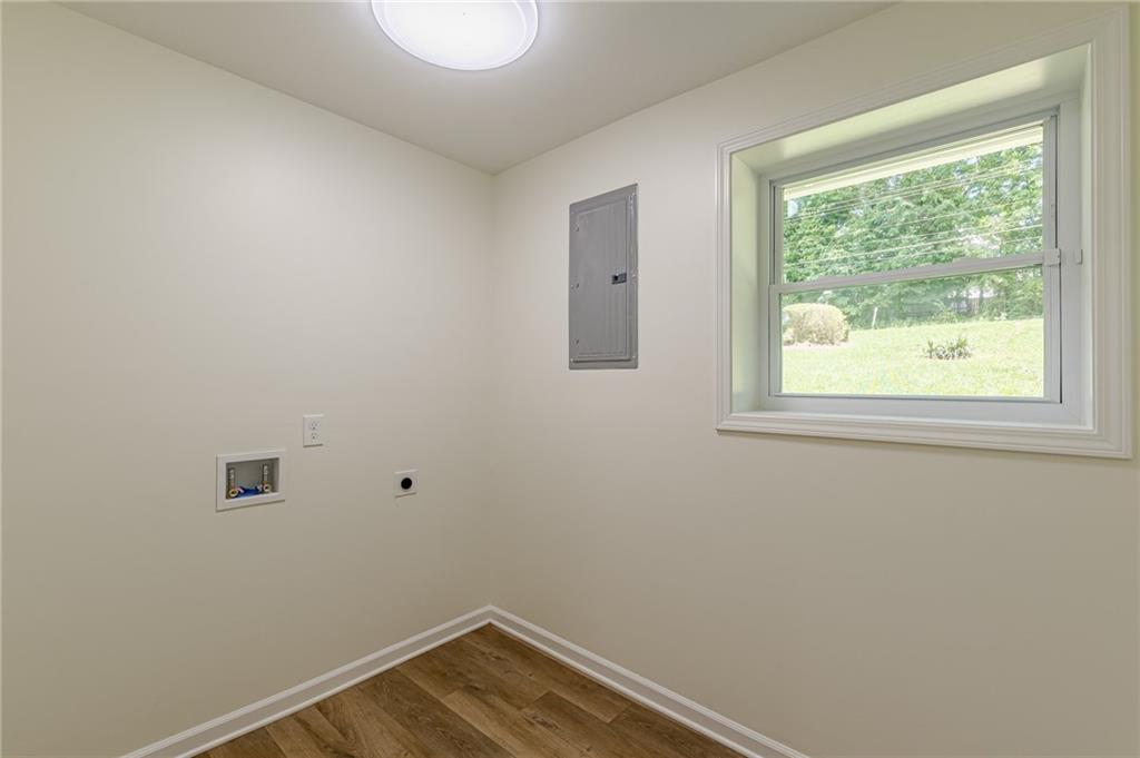 3275 Clifton Church Road Southeast Atlanta, GA 30316 - Photo 43 of 59 a view of empty room with window