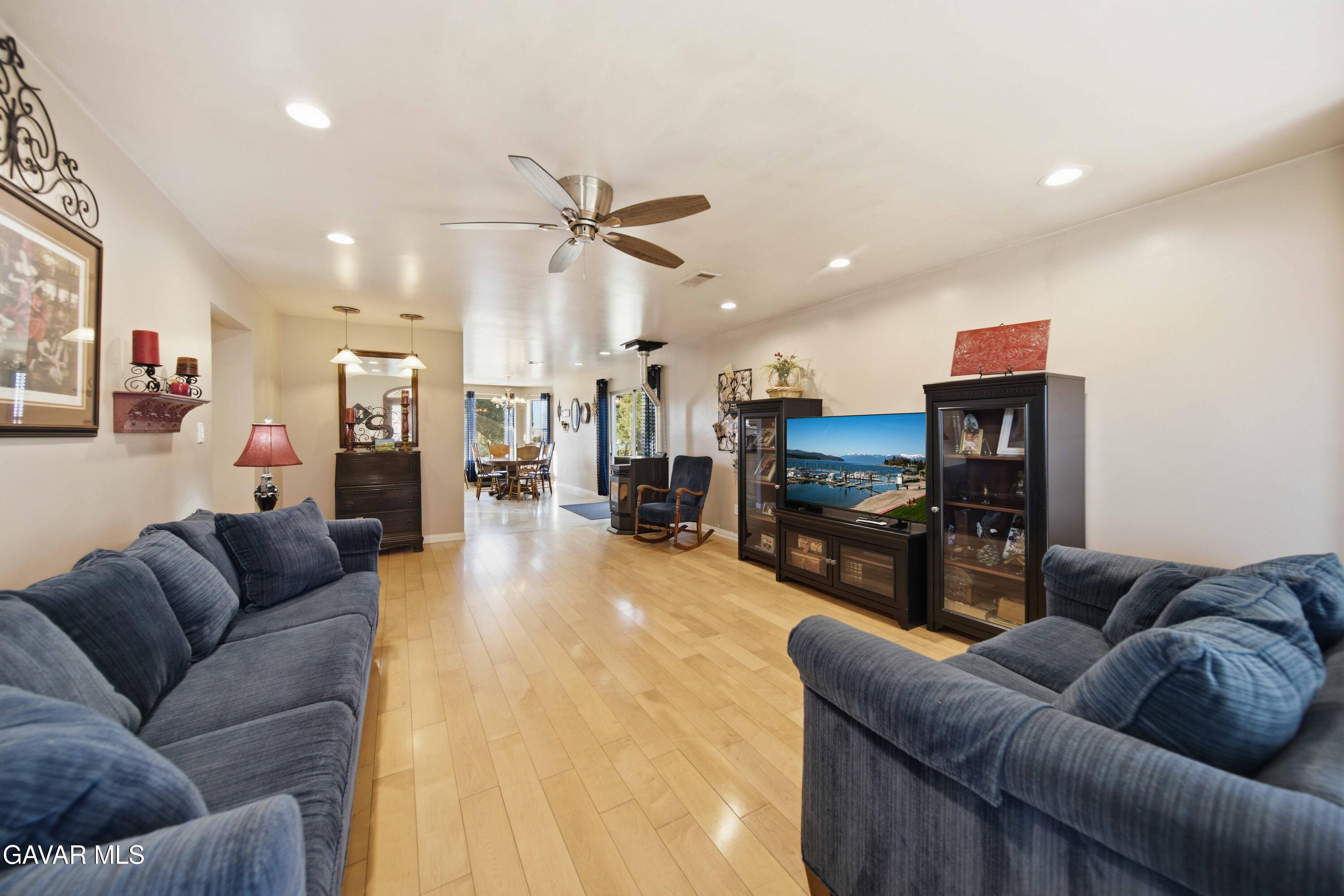 28241 Lancaster Road Lancaster, CA 93536 - Photo 4 of 59 4