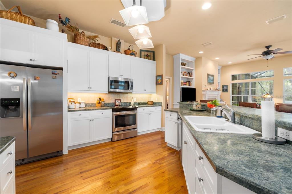 9440 Southwest 35th Lane Gainesville, FL 32608 - Photo 11 of 34