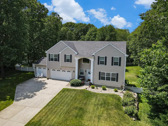 $749,000 | 9354 Stratford Woods Trail, Kalamazoo, MI 49009