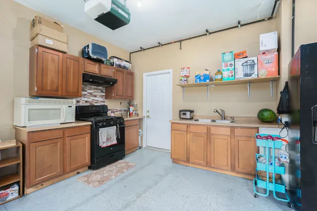 $749,000 | 9354 Stratford Woods Trail, Kalamazoo, MI 49009