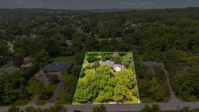 $749,000 | N3131 Center Street, Lake Geneva, WI 53147