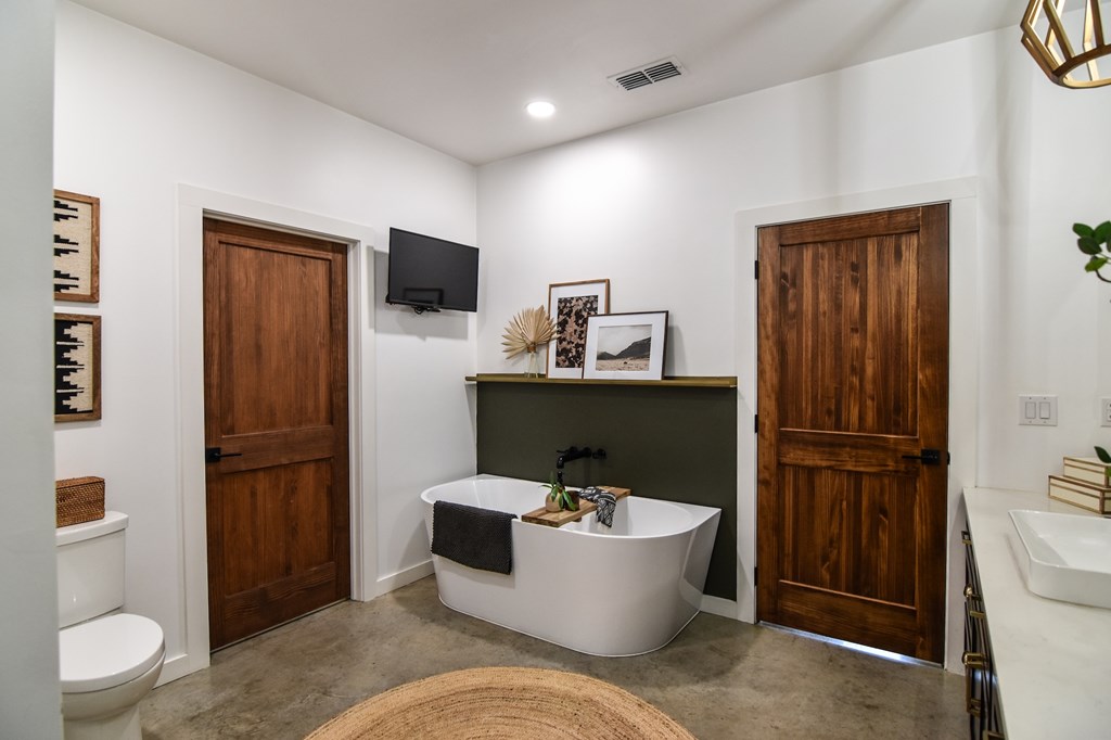 111 Live Spring Lane Ingram, TX 78025 - Photo 12 of 35