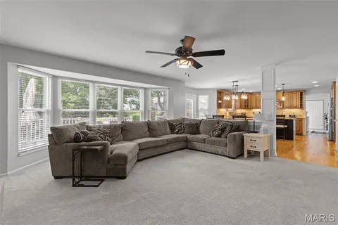 $495,000 | 996 San Sebastian Drive, Fenton, MO 63026