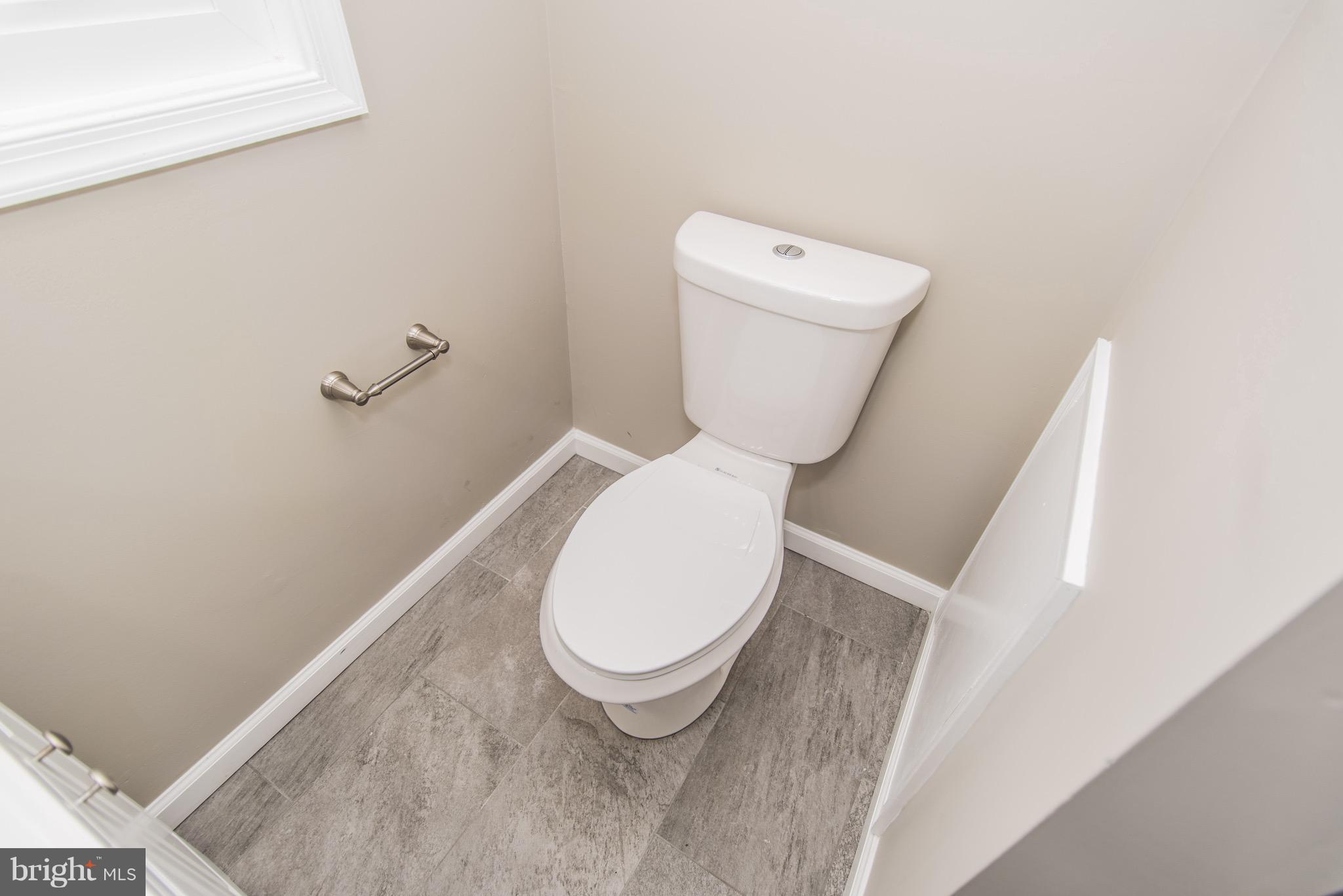 7 Fieldstone Road Levittown, PA 19056 - Photo 24 of 39