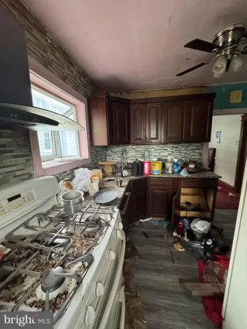 $279,900 | 128 Amon Avenue, Gloucester City, NJ 08030