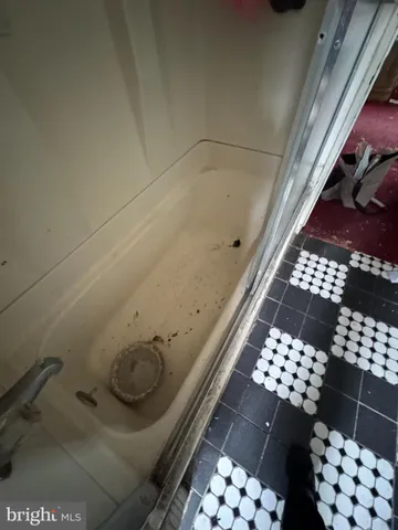 $279,900 | 128 Amon Avenue, Gloucester City, NJ 08030