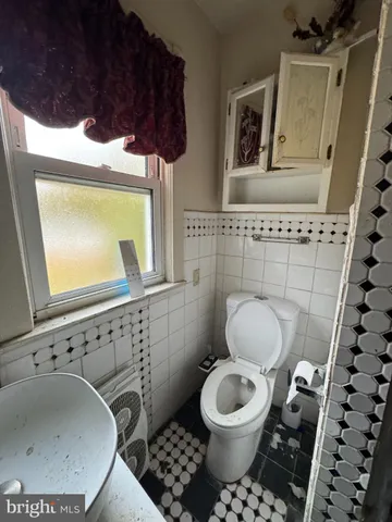 $279,900 | 128 Amon Avenue, Gloucester City, NJ 08030