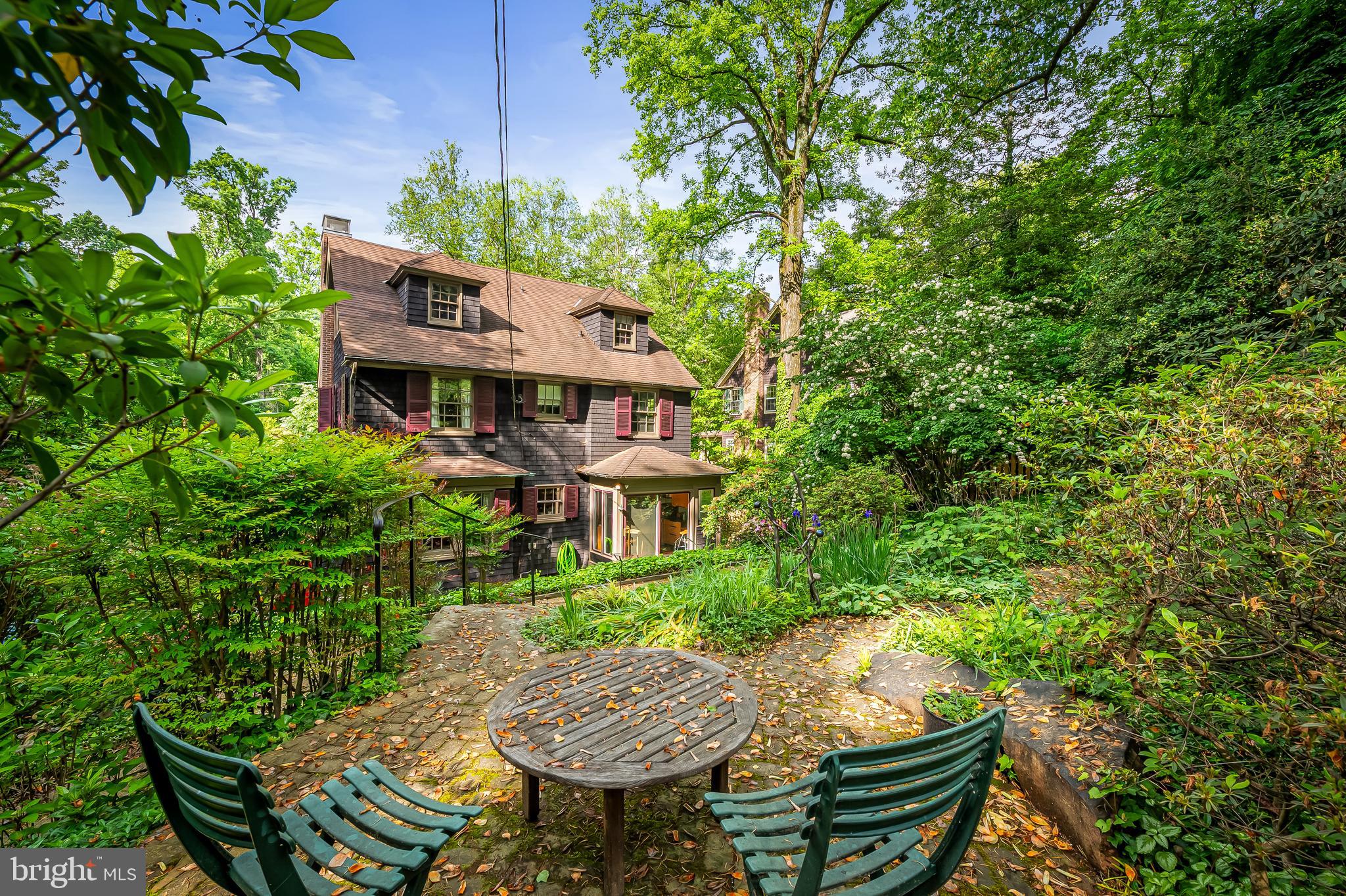 111 Deepdene Road Baltimore, MD 21210 - Photo 59 of 61 a view of a table and chairs in patio
