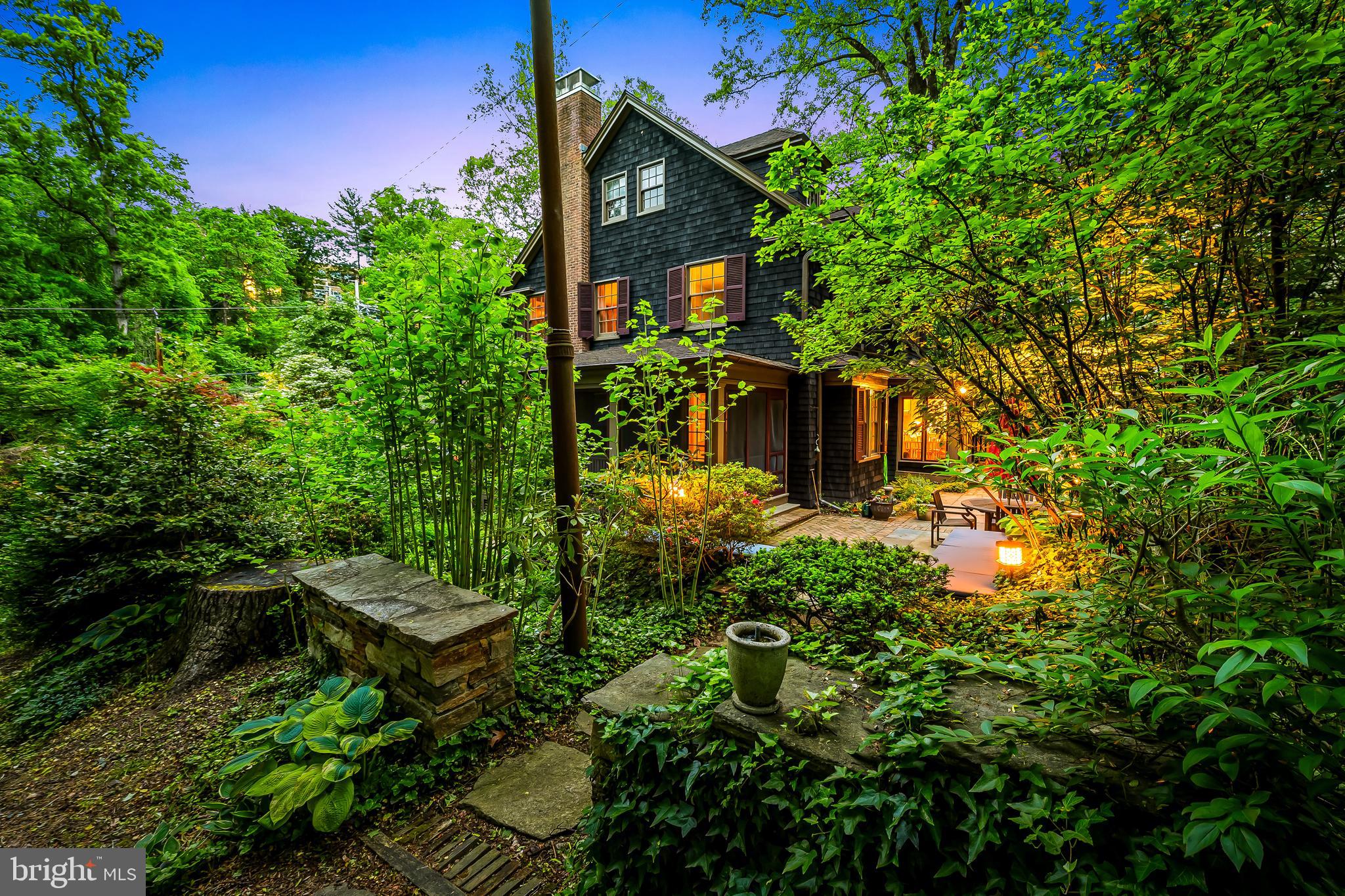 111 Deepdene Road Baltimore, MD 21210 - Photo 9 of 61 a backyard of a house with lots of green space