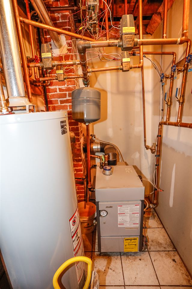 34 Bunker Hill Road Auburn, NH 03032 - Photo 19 of 40 Gallery Image 19