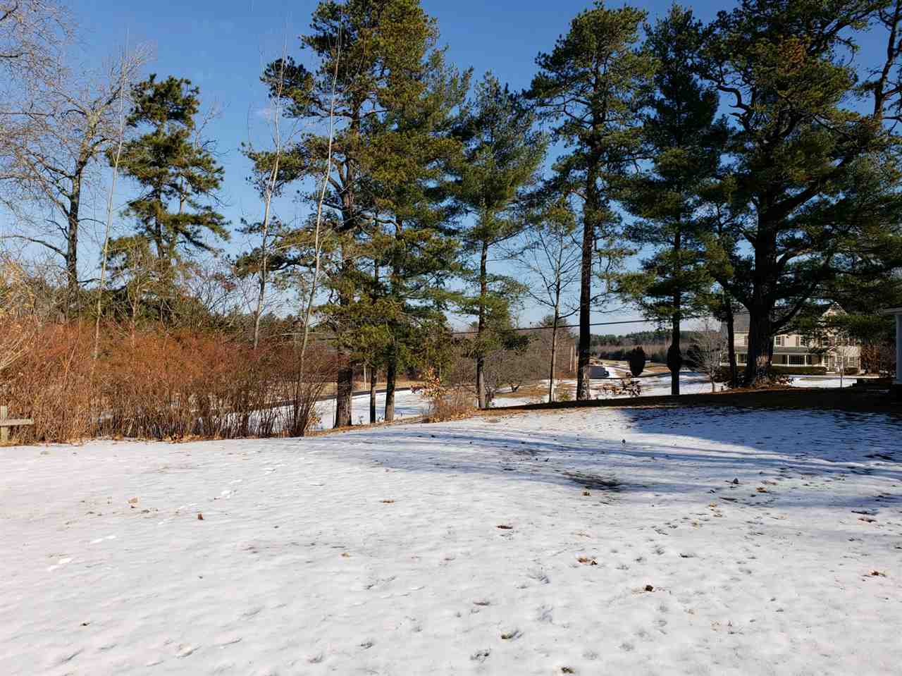 34 Bunker Hill Road Auburn, NH 03032 - Photo 3 of 40 Gallery Image 3