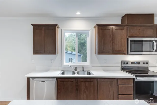 $330,000 | 606 G Street, Vader, WA 98593