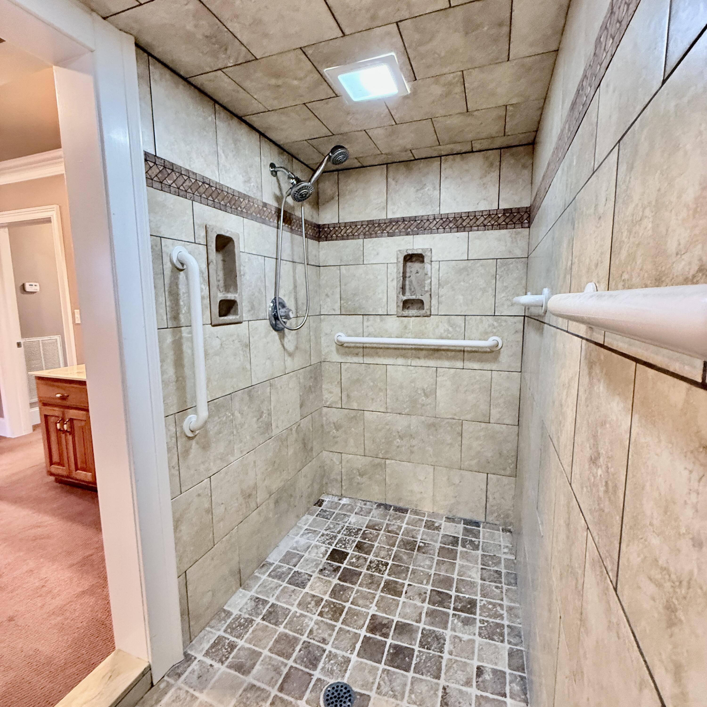 386 Oak Grove Road Summerville, GA 30747 - Photo 15 of 24 MB Shower