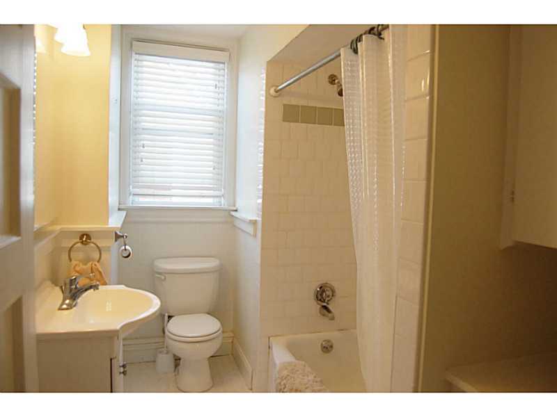 35 Windsor Road, Unit 3 Cranston, RI 02905 - Photo 13 of 15 Bathroom.