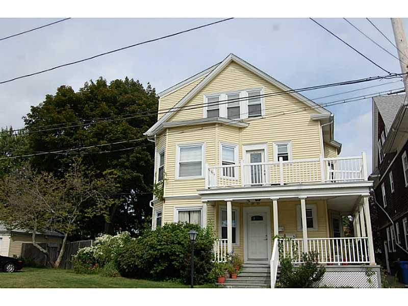 35 Windsor Road, Unit 3 Cranston, RI 02905 - Photo 2 of 15 Exterior Front.