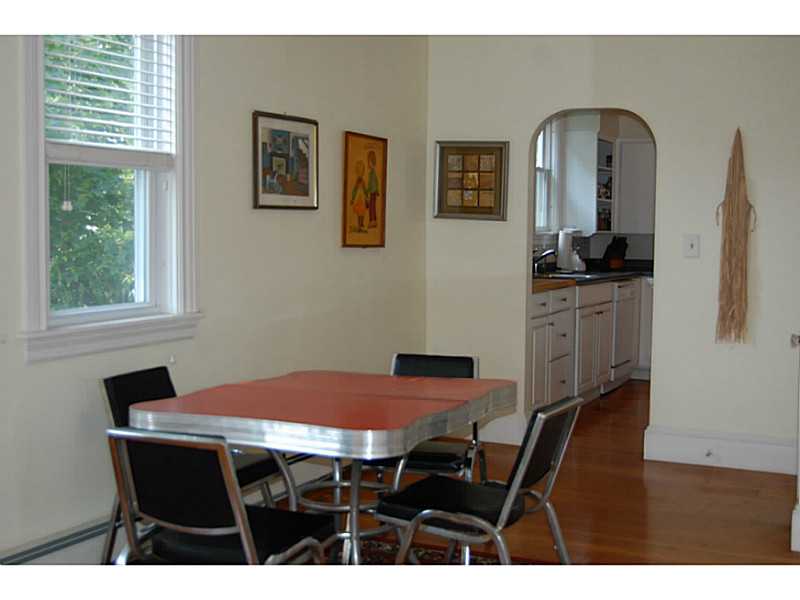 35 Windsor Road, Unit 3 Cranston, RI 02905 - Photo 7 of 15 Dining Room.
