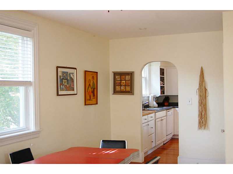 35 Windsor Road, Unit 3 Cranston, RI 02905 - Photo 8 of 15 Dining Room.