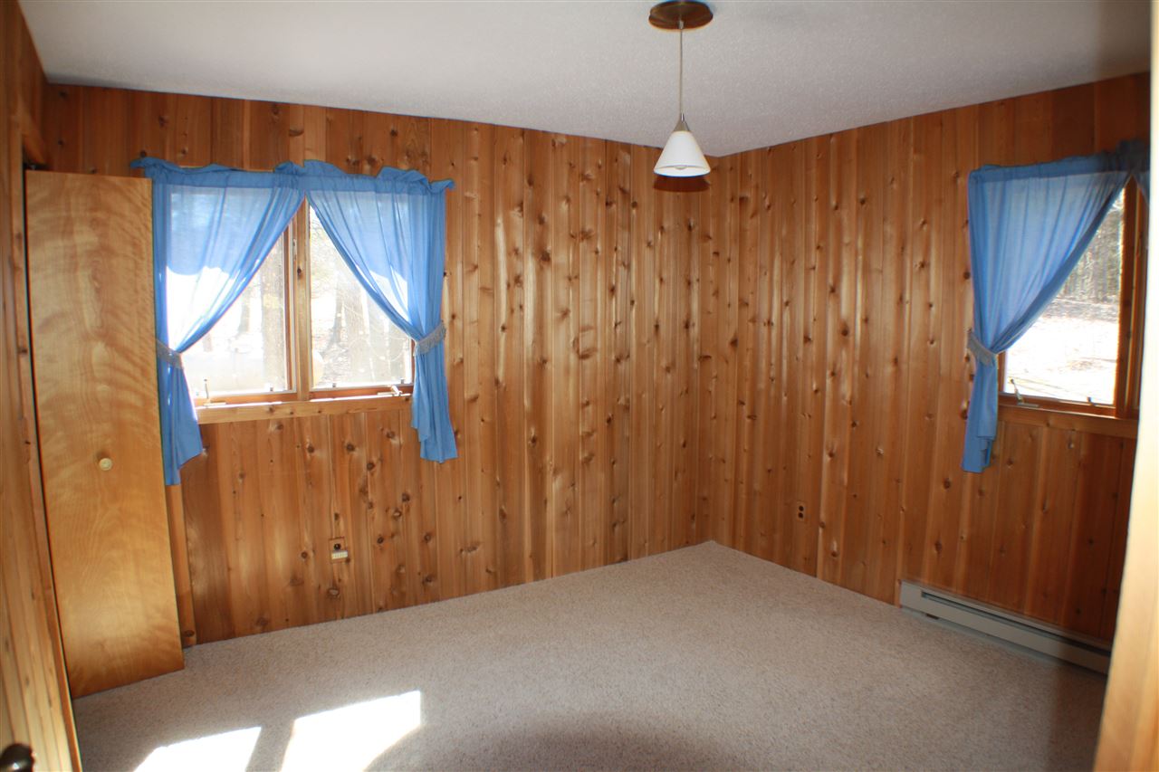 9566 South Fritz Road Maple City, MI 49664 - Photo 20 of 44 1830090-19.JPG