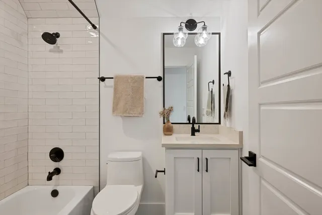 $999,900 | 3100 South 5th Street, Unit 1, Austin, TX 78704