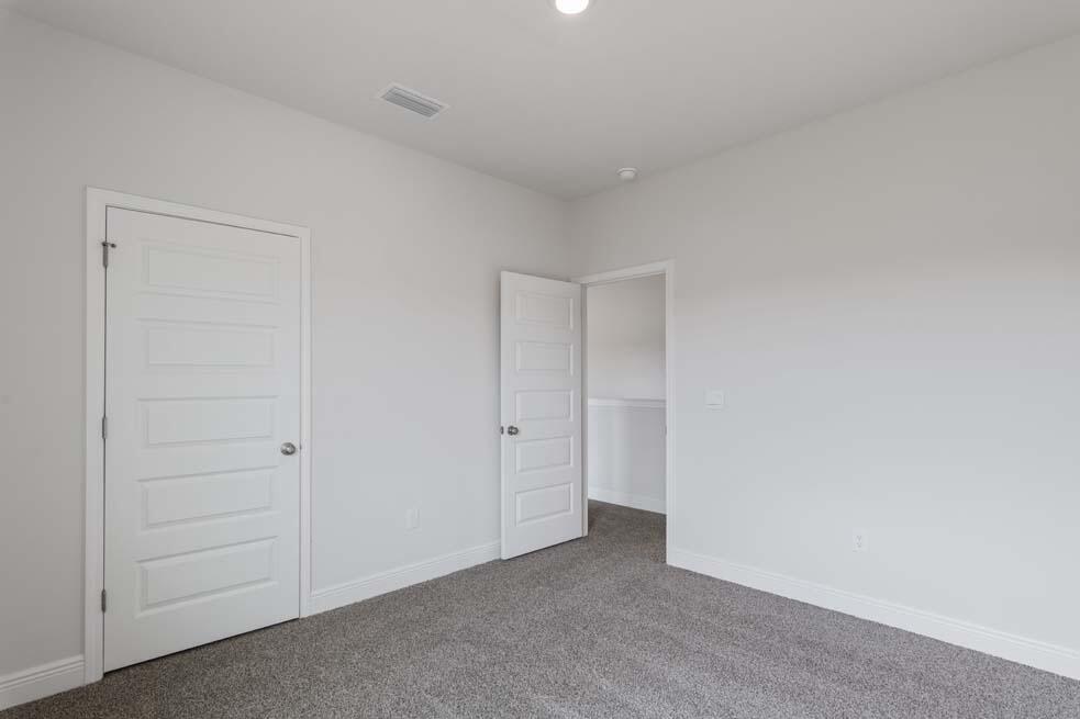 44 Oak Trees Lane West Freeport, FL 32439 - Photo 15 of 23 a view of an empty room