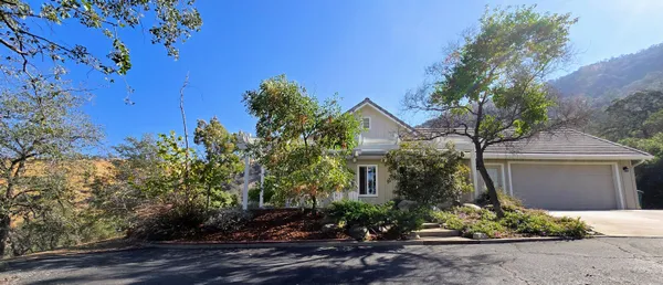 $845,000 | 41299 East Mynatt Drive, Three Rivers, CA 93271