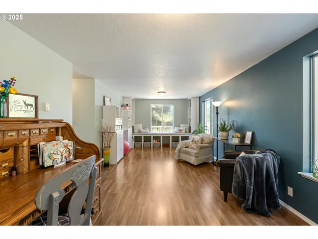 $485,000 | 1870 Lakeview Drive, Sutherlin, OR 97479