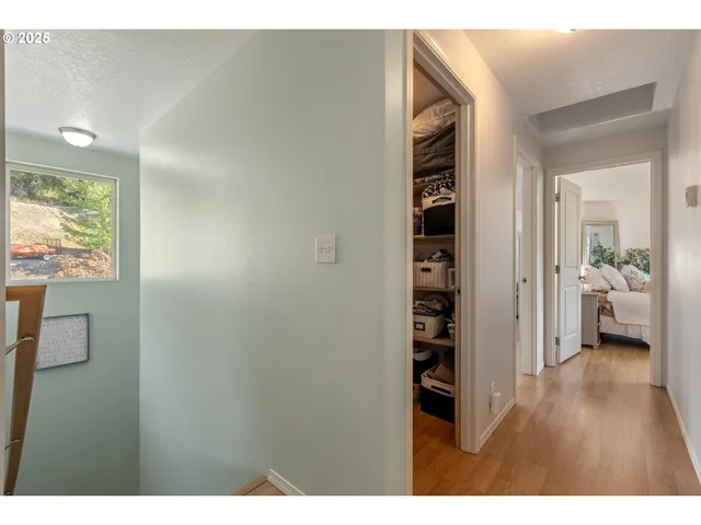 $485,000 | 1870 Lakeview Drive, Sutherlin, OR 97479