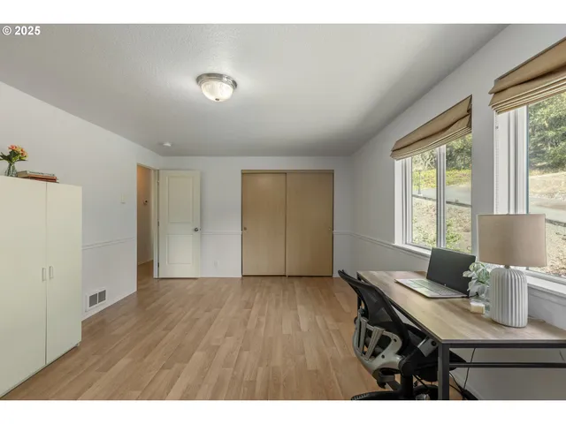 $485,000 | 1870 Lakeview Drive, Sutherlin, OR 97479