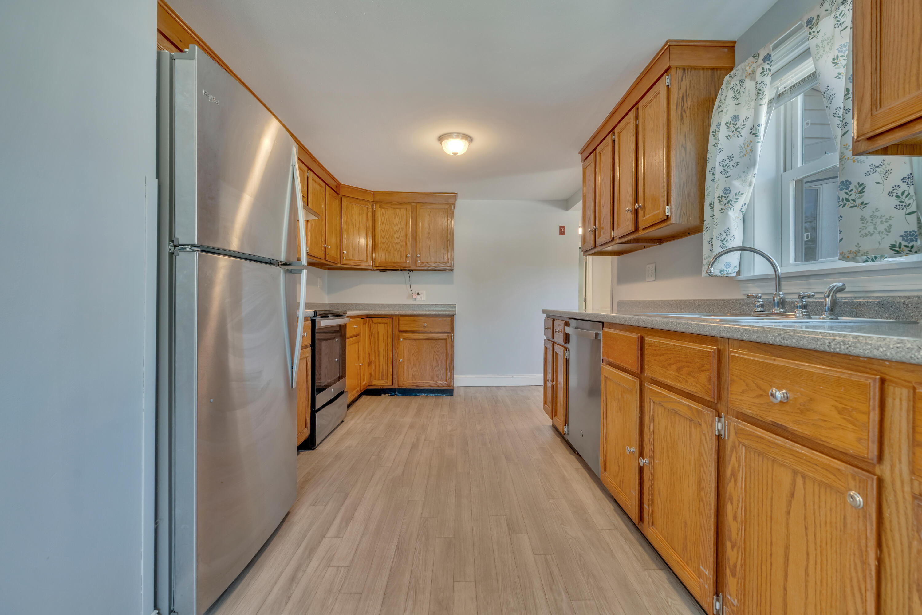 653 Main Street Springvale, ME 04083 - Photo 17 of 30 _DSC9821